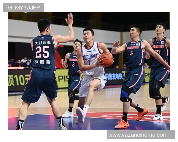 CBA精彩对决北京队迎战广东队争夺胜利荣耀 CBA精彩对决北京队迎战广东队争夺胜利荣耀