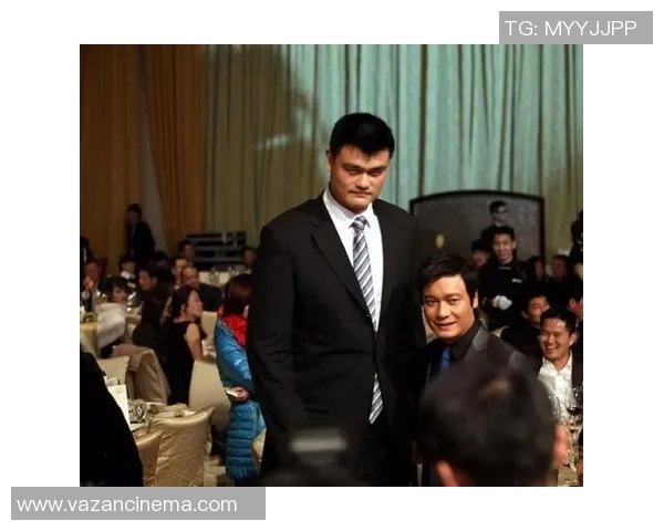 姚明与巨人卡里身高对比谁更高一目了然的揭秘与分析